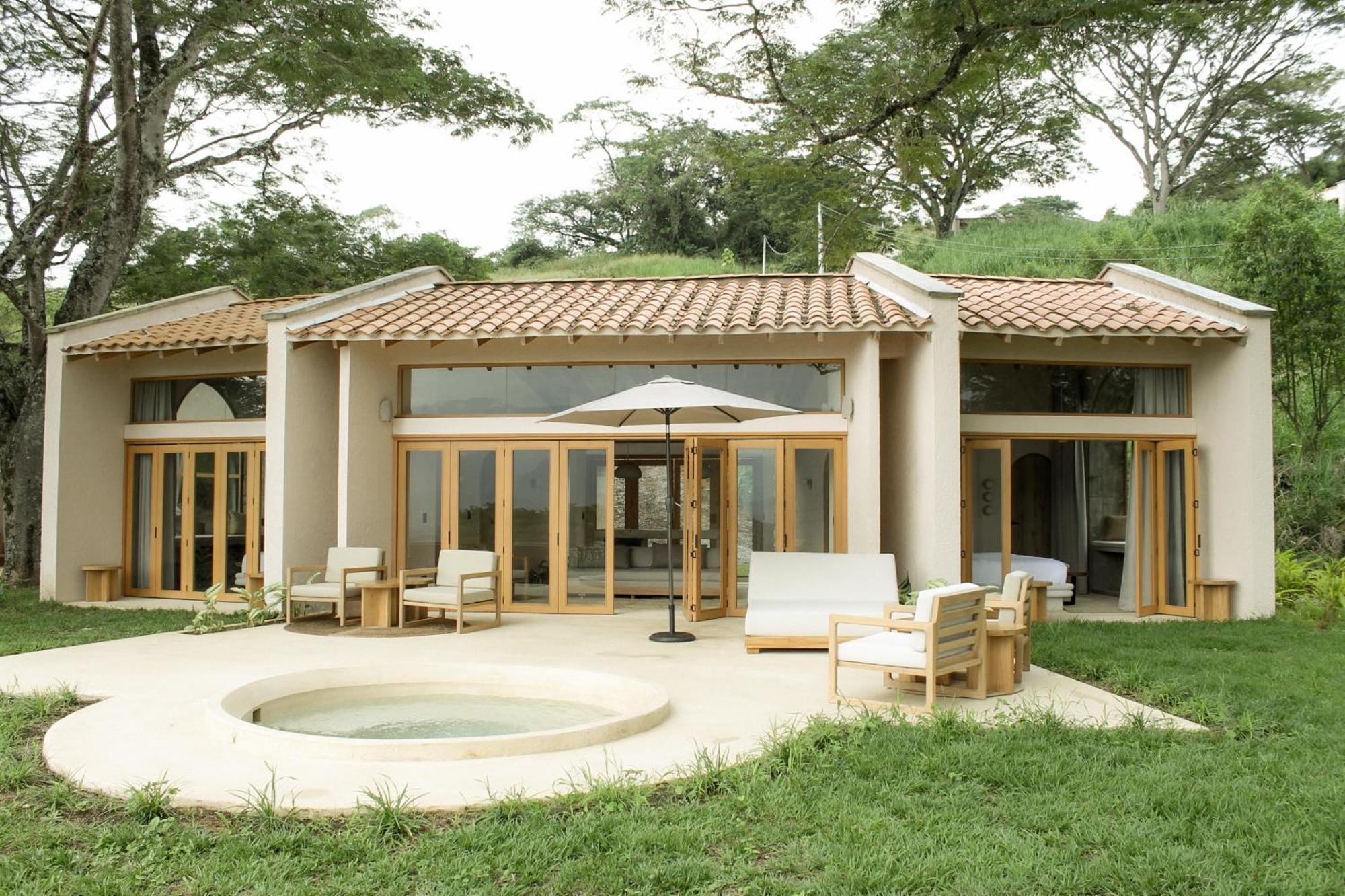Tahiti Hotel 5*