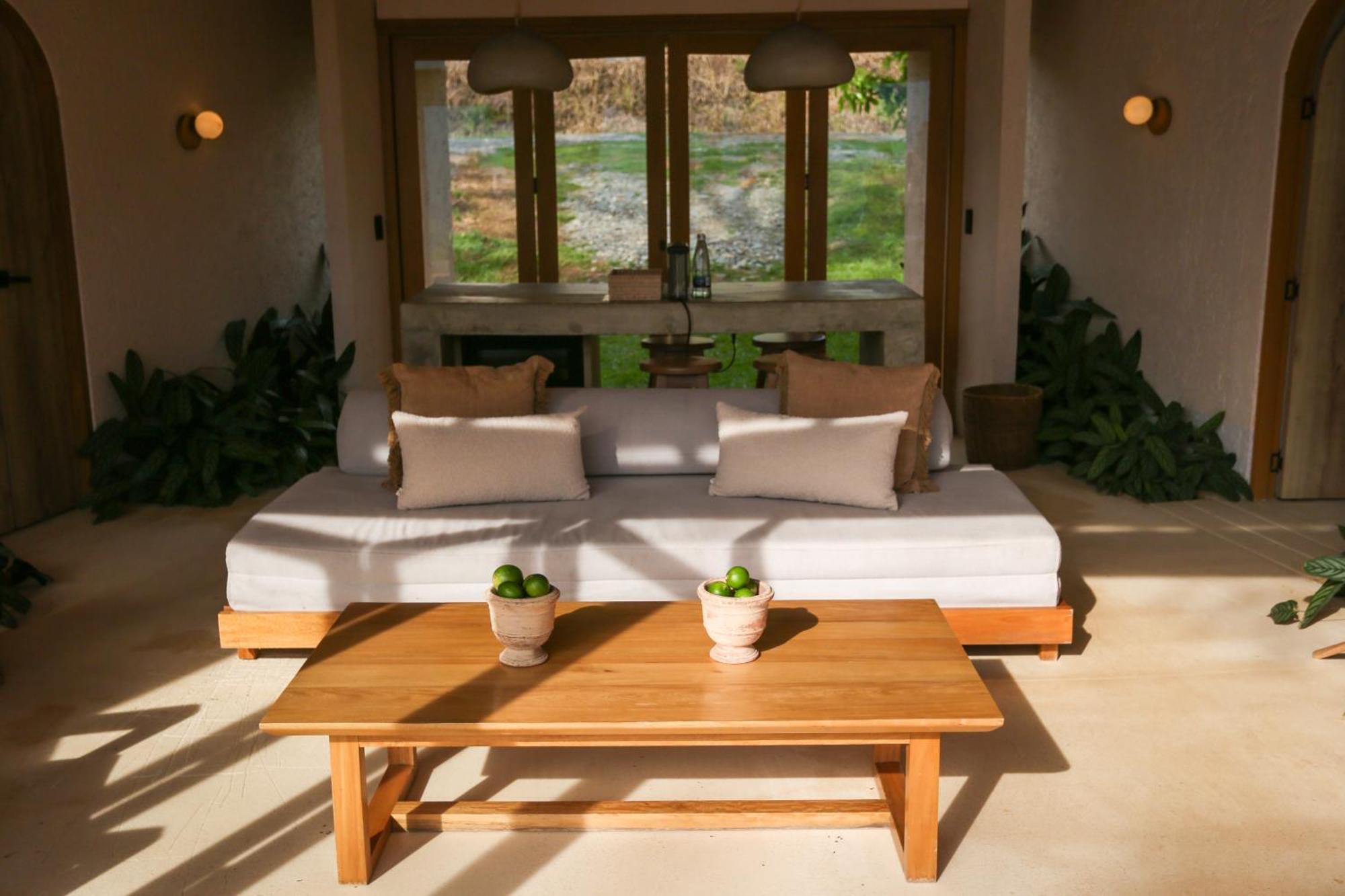 Tahiti Hotel Puente Iglesias